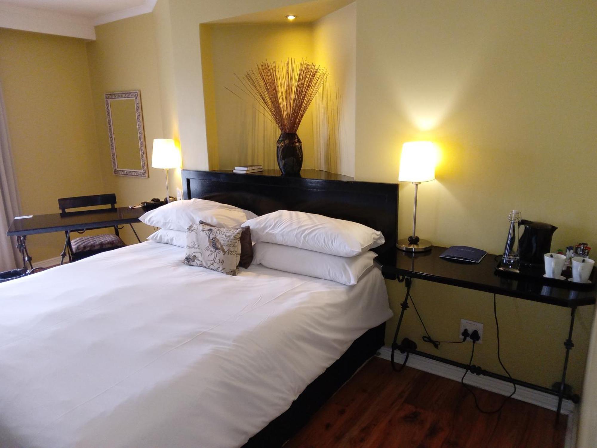 Protea Hotel By Marriott Bloemfontein Buitenkant foto