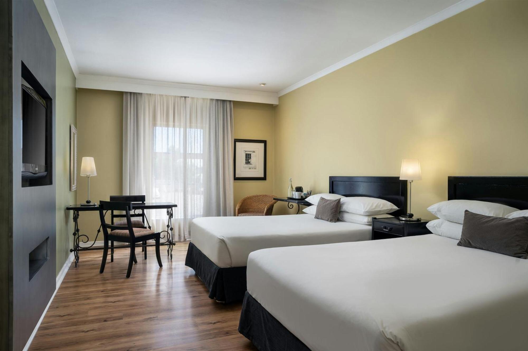Protea Hotel By Marriott Bloemfontein Buitenkant foto